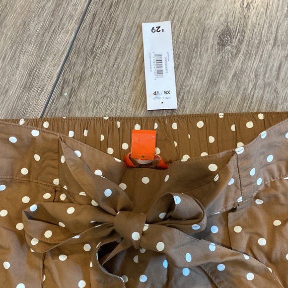 New with tags - high waisted paper bag shorts - Picture 2 of 3